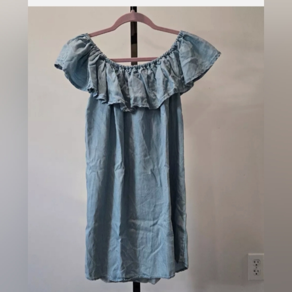 Lulus Standout Chambray Off Shoulder Ruffle Mini Dress Blue Lyocell Medium - Picture 6 of 11
